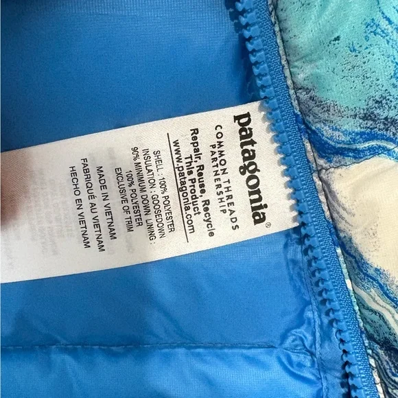 Patagonia Lightweight Down Puffer Vest Rare Wave Print Size Small - Picture 4 of 11